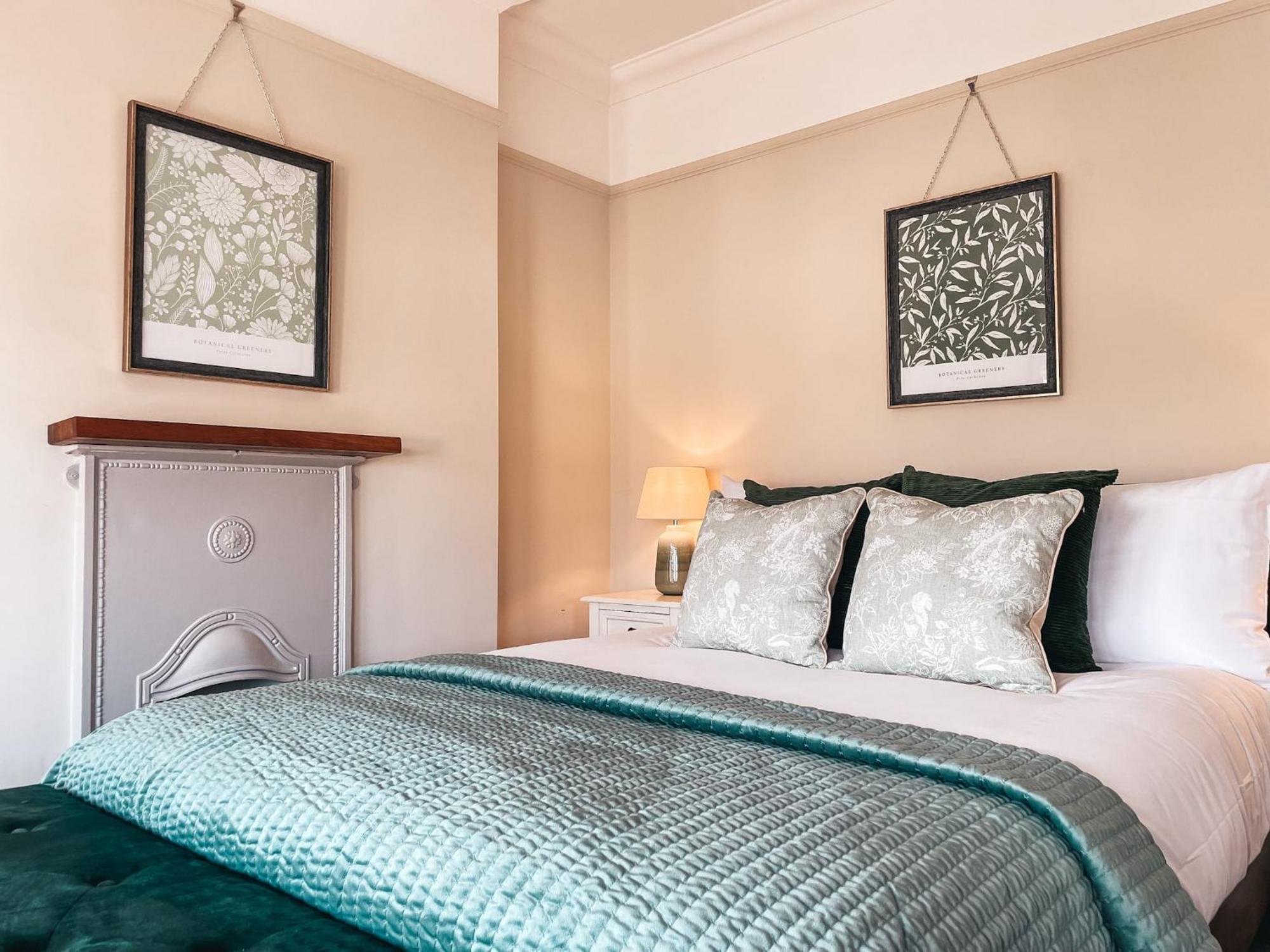 Ty Fry Gardens Villa Cardiff Dış mekan fotoğraf